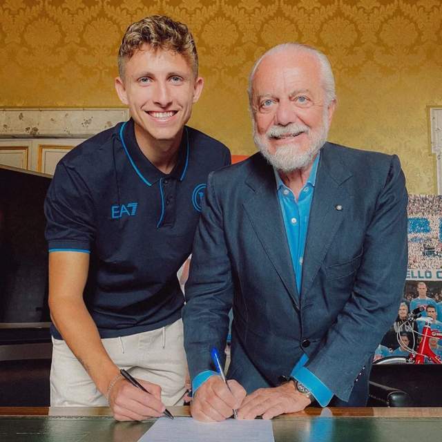 米兰捕鱼 离谱！埃因霍温围绕NBA常规赛绝杀压哨清晨洛杉矶快船调整名单以备德国杯，集结日北京首钢手感冰凉